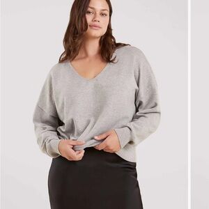 nuuds Luxe Knit V-Neck Sweater Heather Gray XL